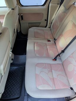 Ford Tourneo Connect 1.8 TDCI + spací nástavba - 9