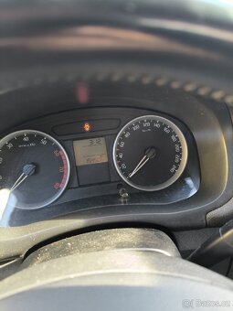 Náhradní díly ze Škoda fabia 2 , 1.4 63kw, 2008, 9202 - 9