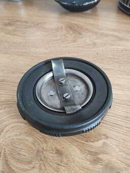 PRODÁM ORIGINÁL DÍLY MOTORU JAWA PÉRÁK 250 FJ / KOMUNISTA - 9