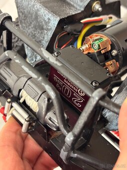 RCmodelex Defender D90 1:10 - 9