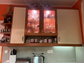 Kuchyňská linka vč. spotřebičů - 9