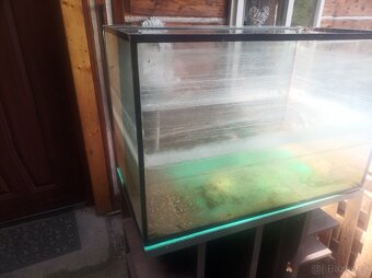 Terárium / akvárium - 9