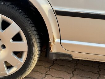 Škoda Superb,2.8 142kW - 9