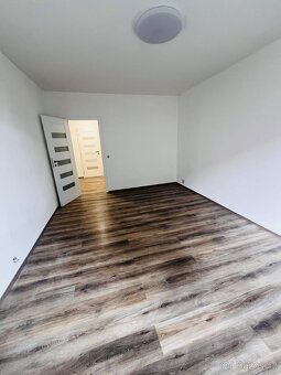 Pronájem bytu 2+1 61 m2 - 9