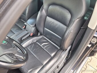 Superb 2.0Tdi 103kw Elegance 2011,Výborný stav bez koroze. - 9
