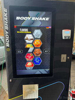 Body Shake Protein Automat Vending 32 palec Dotykovy LCD Win - 9