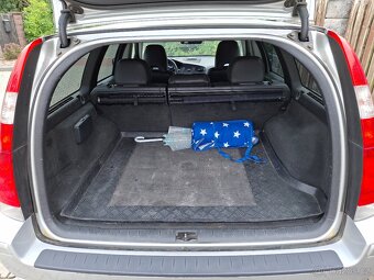 Prodám Volvo V70 D5 automat, rv 2007, 374k km - 9