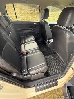 VW Touran 2.0 TDI - 9