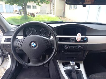 Prodám BMW 318i, r.v. 12/2011 - 9