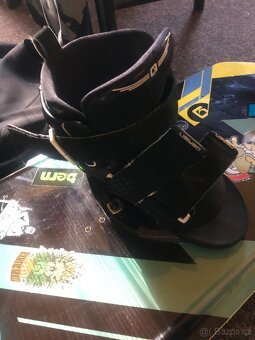 Wakeboard + vybaveni - 9