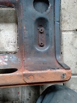 Škoda 1000mb 100L 110L plech pod nádrž - 9
