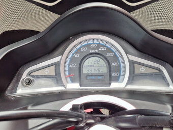 Honda PCX 125 2015 TOP STAV - 9
