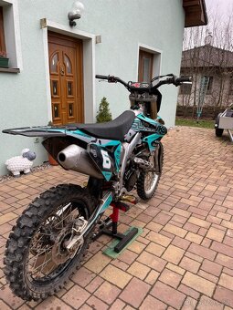 Suzuki RMZ 450 - 9
