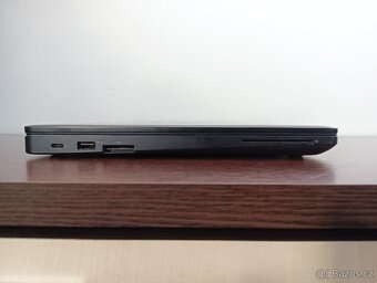 podsvícený Dell 5580,Nvidia,intel-4core-7gen 3,8GHz,Top stav - 9