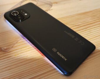 Xiaomi Mi 11 5G-6,81"120Hz,8x2,84GHz,8+8/256GB,108+13+5Mpx - 9