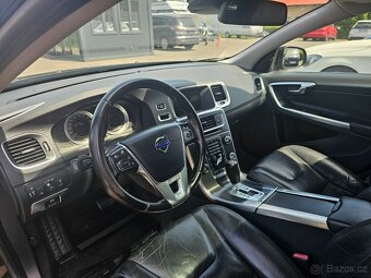 VOLVO V60 2012 T6 224 kW AWD 4x4 R-DESIGN,NAVI,PARK.KAMERA - 9