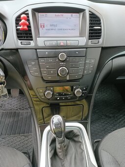 Opel Insignia cosmo 2.0CDTI 5DR - 9