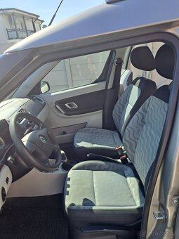 Škoda Roomster 1.4 16V 63 KW - 9