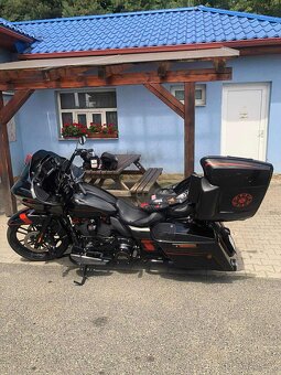 Harley-Davidson Road Glide CVO - 9
