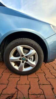 Škoda Fabia 2 Combi 1.4 16v MPI Style Edition - park.senzory - 9