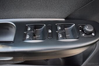 Volkswagen Passat 2,0 TDi BEZ KOROZE,SUPER STAV - 9