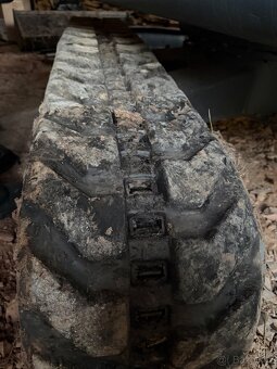 Minibagr Volvo EC25 - 9