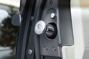 Rolls Royce Ghost pronájem vozidla s řidičem - 9