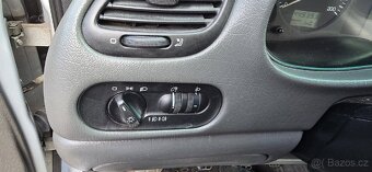 Ford Galaxy 1.9 TDi 81kW - 9