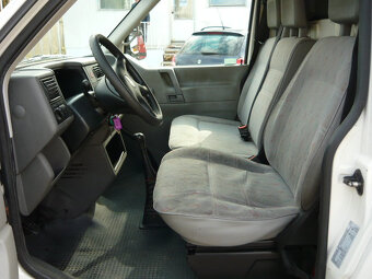 VOLKSWAGEN TRANSPORTER 2.5 TDI - 9