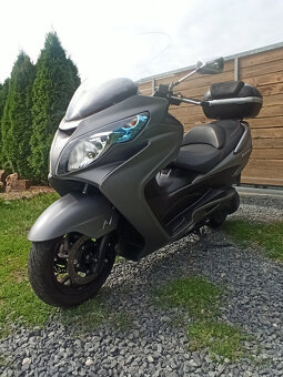 Suzuki Burgman 400 R.V.2015 - 9