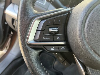 SUBARU OUTBACK 2,5 benzín - 9