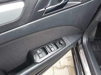 Superb II 2,0 TDi 103KW FL DSG 2015 ALU, Dig. klima, TZ, STK - 9