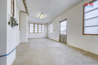 Prodej výrobního objektu, 2050 m², Přeštice, ul. Jungmannova - 9