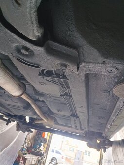 Prodám Hyundai i10 1.2 benzín 2008 - 9