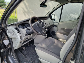 Opel Vivaro 2,5 TDCi 8 Míst Webasto 2xKlima 242.000 Kč - 9