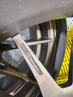 Motec Ultralight R18 - 9