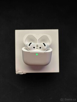 Apple AirPods 4 (Bez ANC) - 9