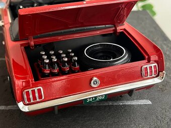 1:12 Ford Mustang 1/2 (1964) ERTL - 9