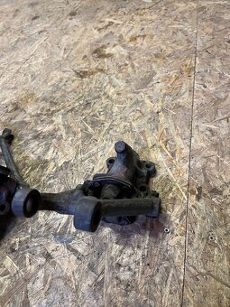 Dva pákové tlumiče na veterány Škoda - 9