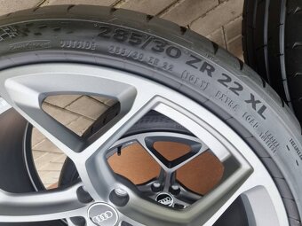 22″ 5×112 AUDI RS6 / RS7 PERFORMANCE “TITAN GRAY MATT” nové - 9