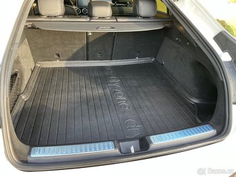 Mercedes GLC kupé 250 AMG, Panorama, 4MATIC, STAV NOVÉHO - 9