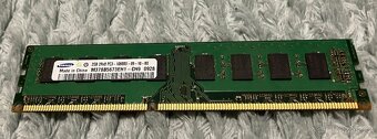 Paměti RAM do PC, typu DDR, DDR2 a DDR3, uvedená cena za vše - 9
