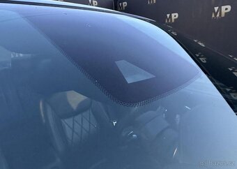 Chrysler 300C automat benzín 218 kw 2016 - 9