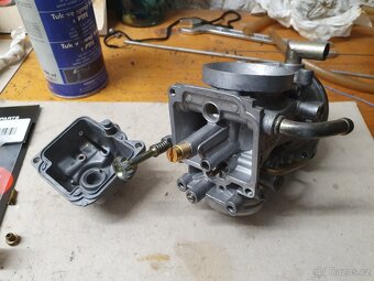 Suzuki DR 650 Djebel 1990 - 9