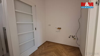 Pronájem obchodního prostoru Rožnov pod Radhoštěm - 9