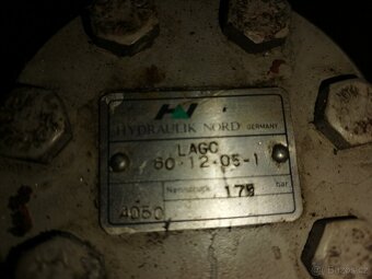 Prodám  náhradní díly na DESTA DVHM 2522-3222LX: Diferenciál - 9