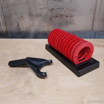 Zdvihací přípravek pro horní frézky - 9