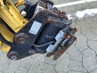 Minibagr CAT 302 CR - 9