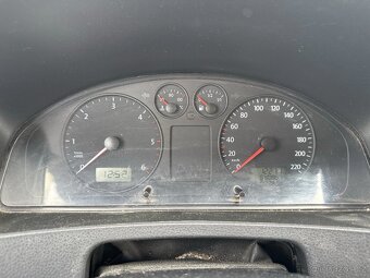 Volkswagen T4 Transporter 1.9 TDI 77kW 6 MÍST CZ 3. MAJITEL - 9