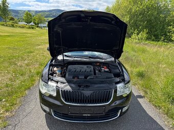 ŠKODA SUPERB II 2.0 TDI COMBI/DSG/125 kW/ZÁRUKA/JARNÍ SLEVA - 9